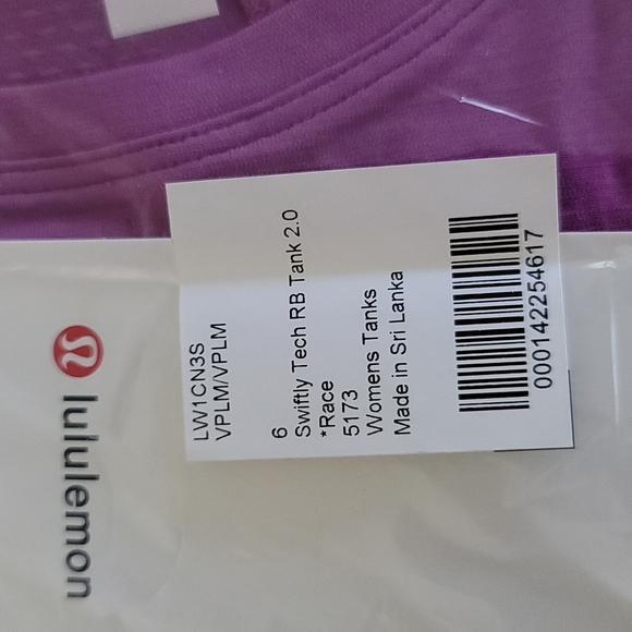 NWT 💜 Lululemon Swiftly Tech Racerback Tank Race Length Vivid Plum Size 4 and 6 - Picture 7 of 9